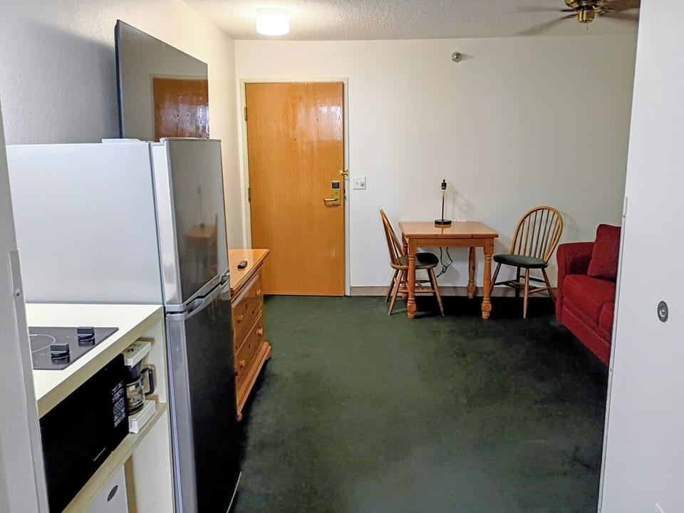 Deluxe Suite | Desk, free WiFi