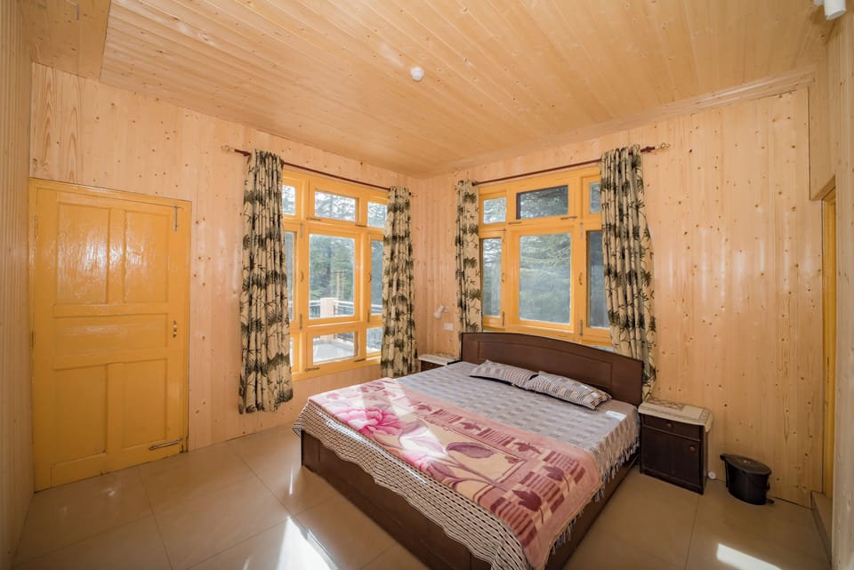 Deluxe Double Room, Garden View