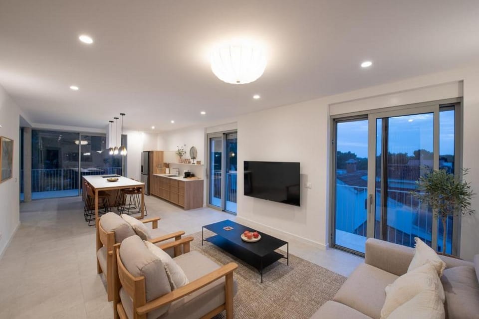 Apartment (A1) | Living room | Smart TV