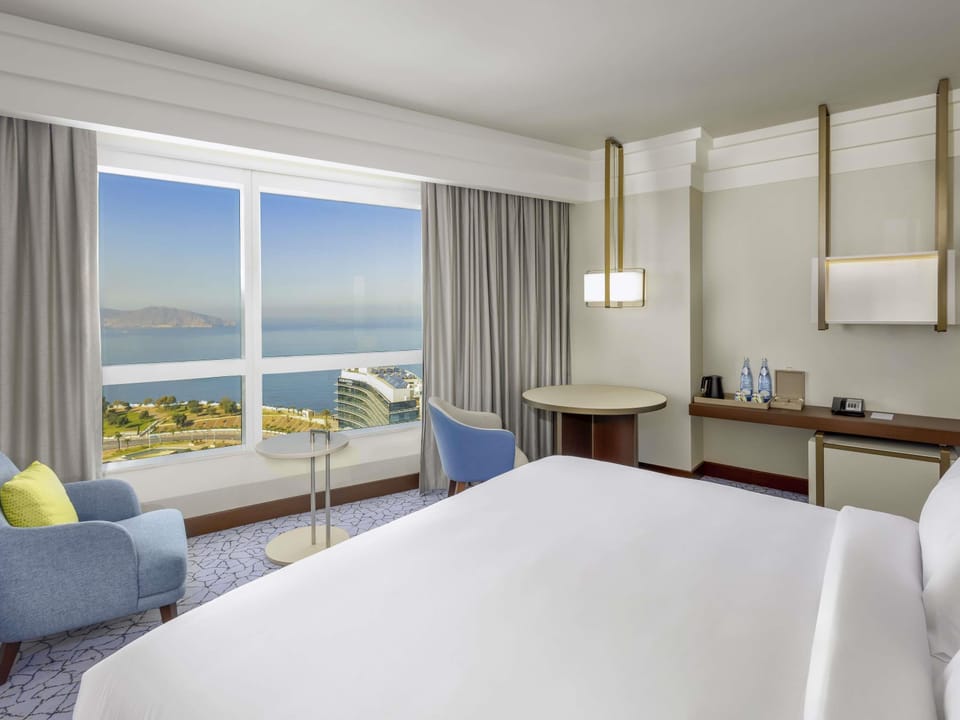 1 bedroom, down comforters, pillowtop beds, minibar
