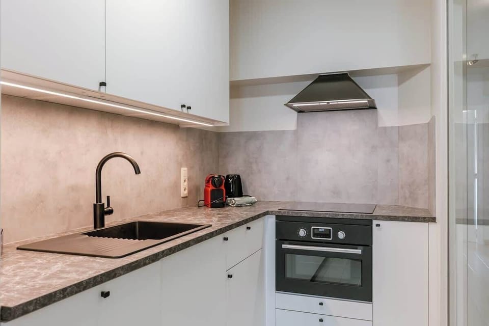 Fully equipped kitchen with all essentials