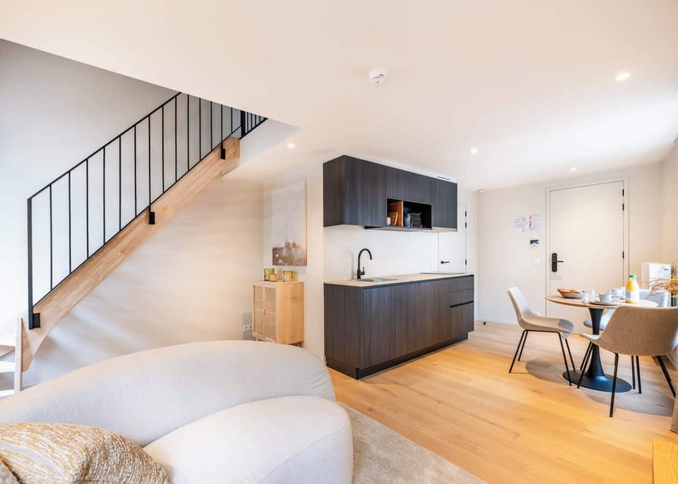 Stylish duplex studio with high-quality materials in the center of Ghent.