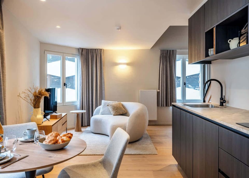 Stylish duplex studio with high-quality materials in the center of Ghent.