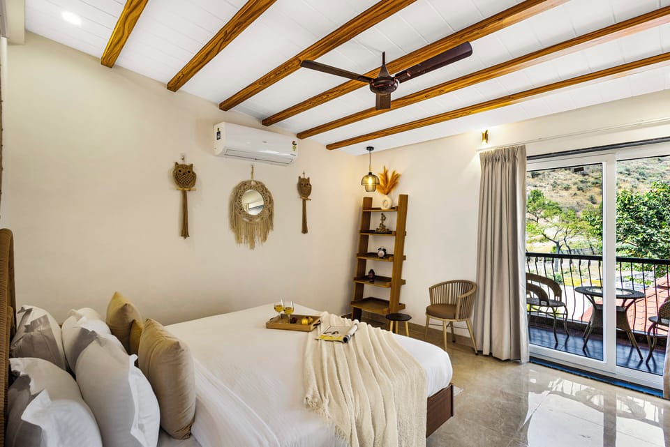 Deluxe Villa | Iron/ironing board, WiFi (free)