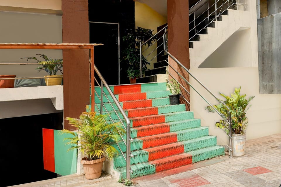 House | Reception