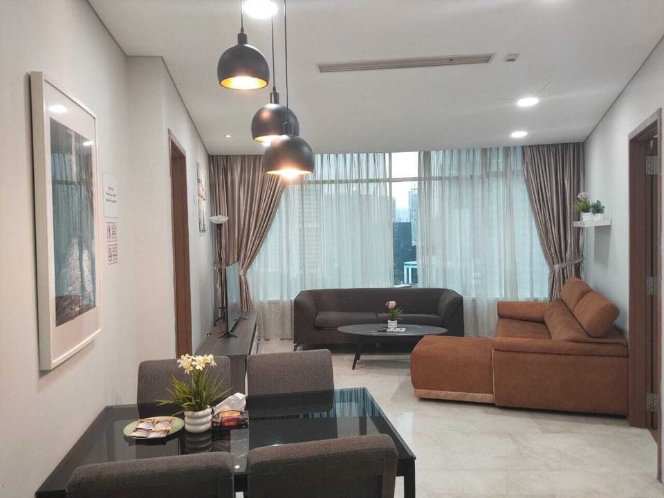Deluxe Apartment, Pool View | Living area