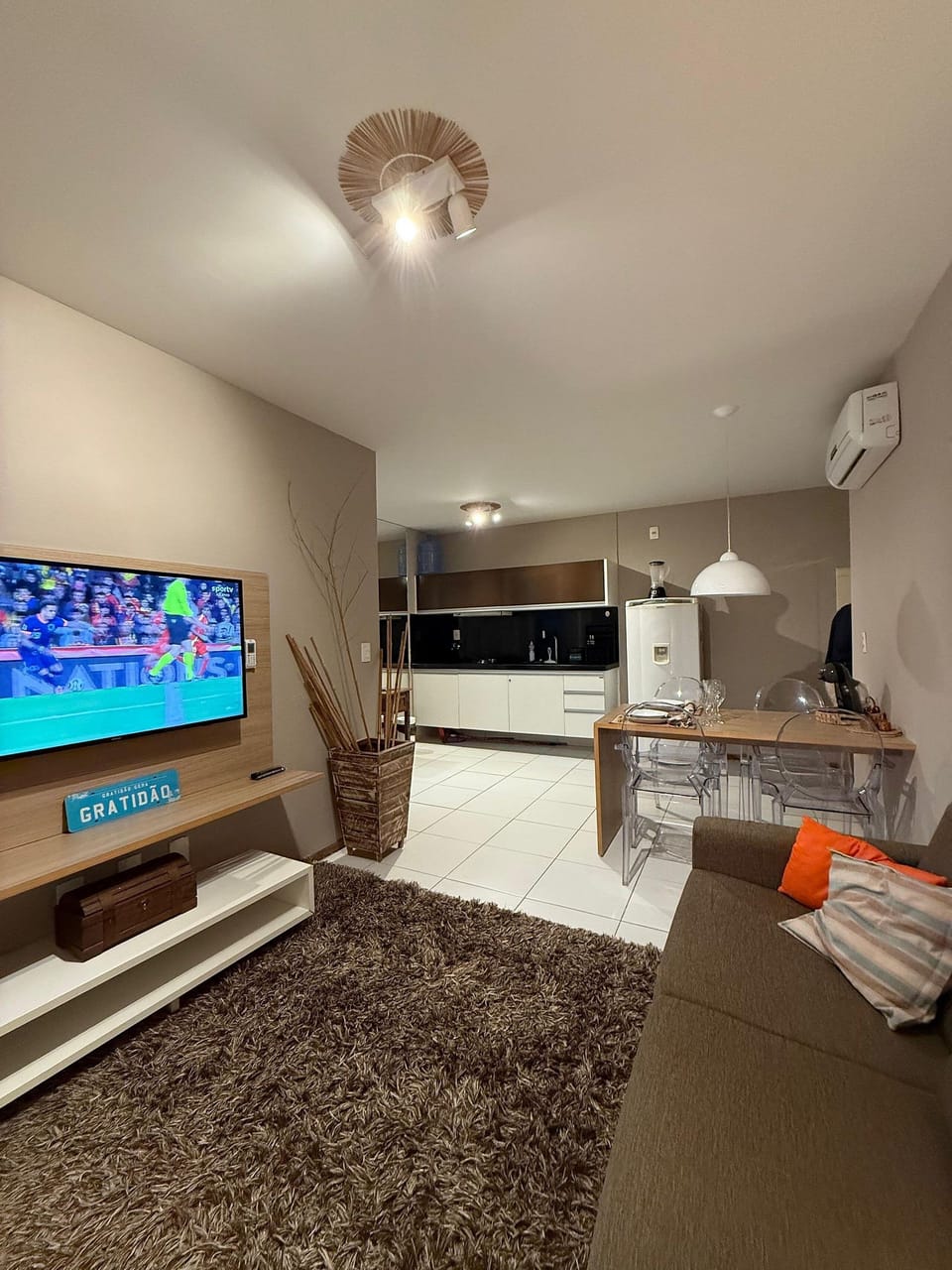 Apartment | Living area | Flat-screen TV