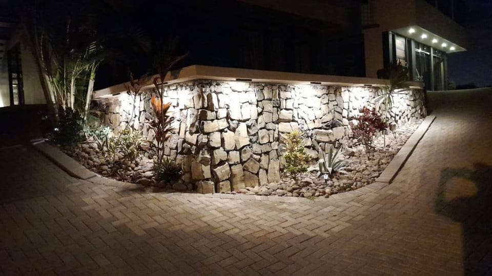 House, 1 Bedroom, Private Pool | Property grounds