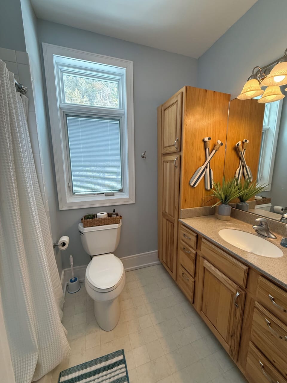 Downstairs full bath 