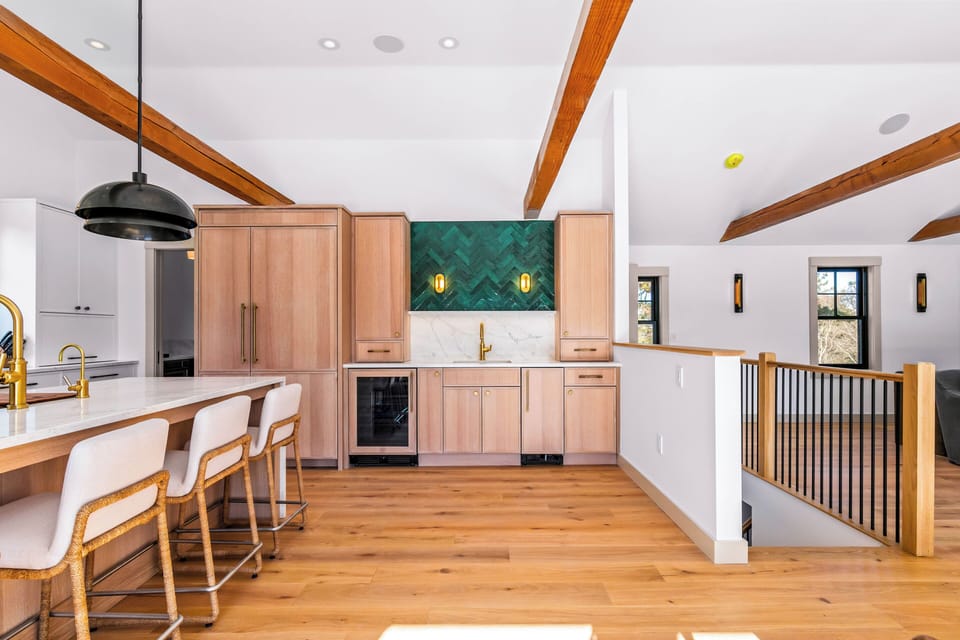 Everything’s close by, so cooking and tidying up is straightforward.