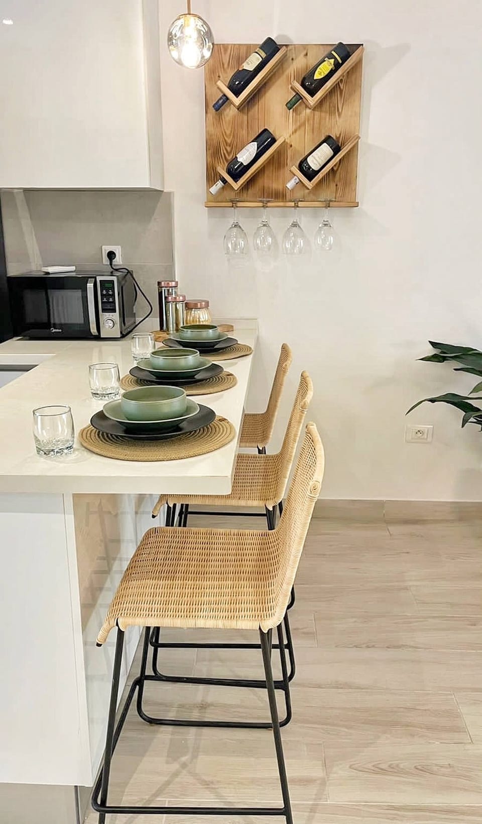 Apartment, 2 Bedrooms, Smoking | Dining