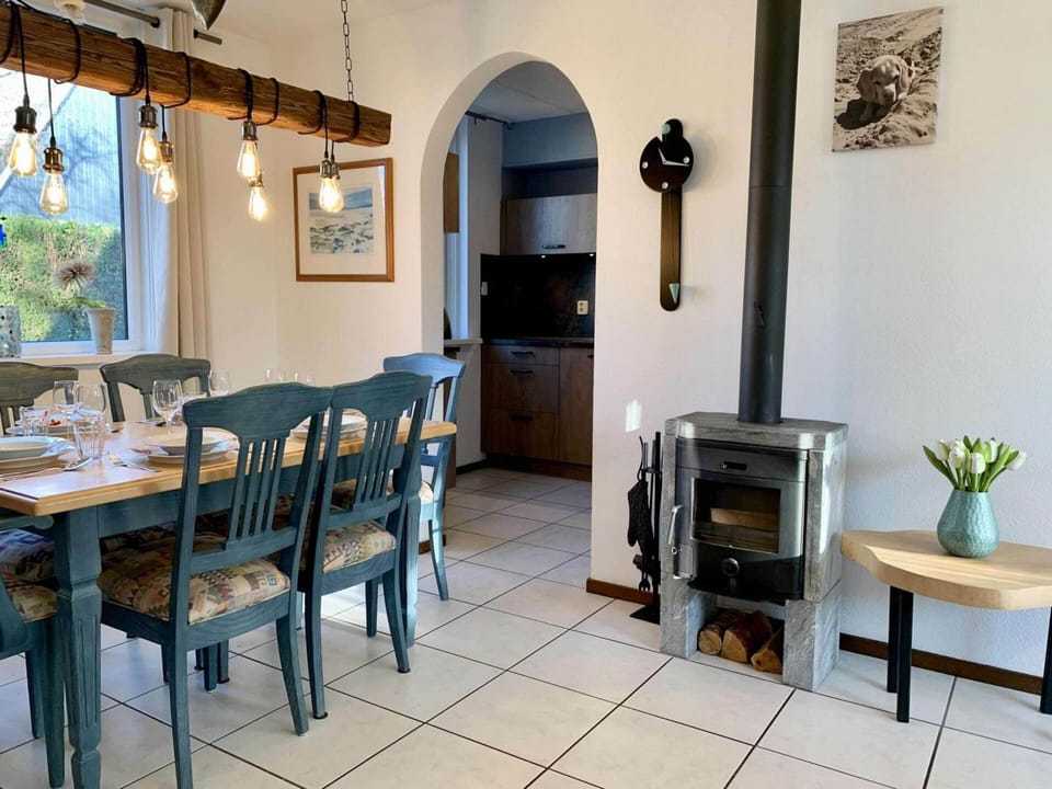 House | Dining