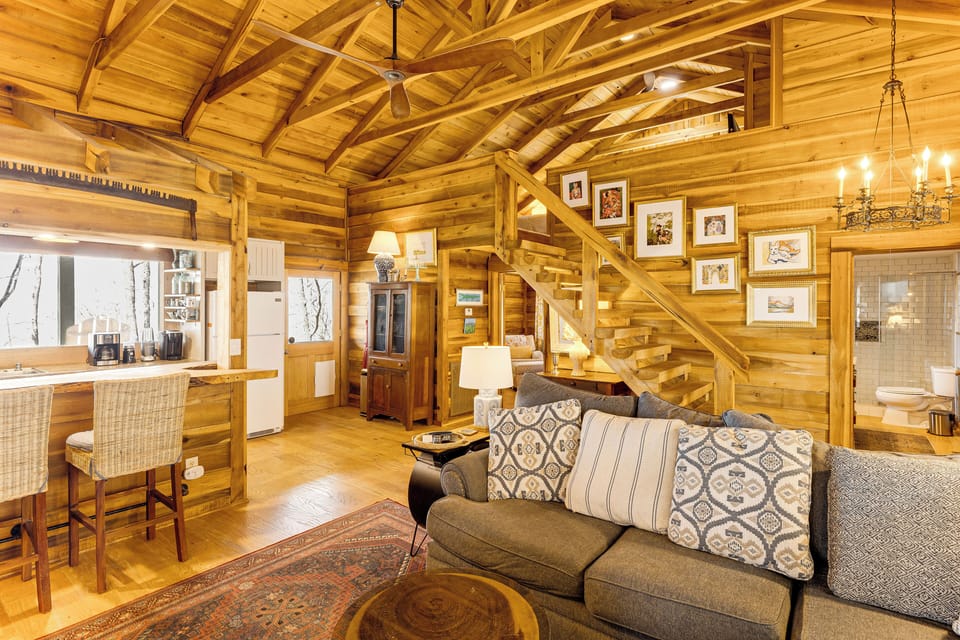 House (2 Bedrooms) | Interior