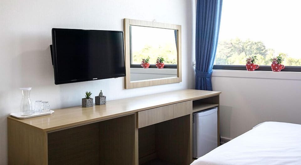Deluxe Twin Room | Room amenity