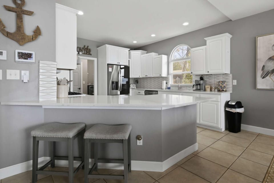 House, Multiple Beds, Patio (59 Rosco Road) | Private kitchen