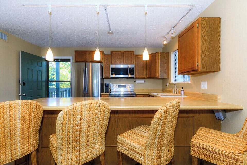 Villa, Multiple Beds, Patio, Pool View (237 SWS Dr 2A) | Private kitchen