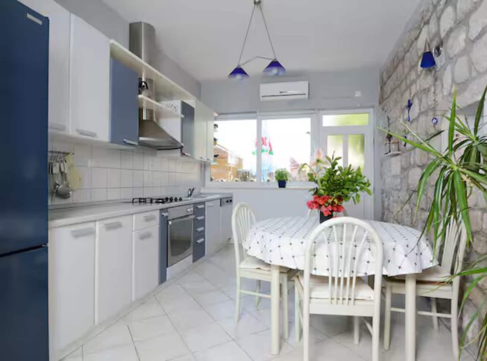 House (Three bedroom house) | Private kitchen | Fridge