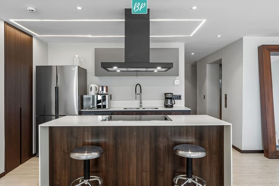 Open Kitchen
