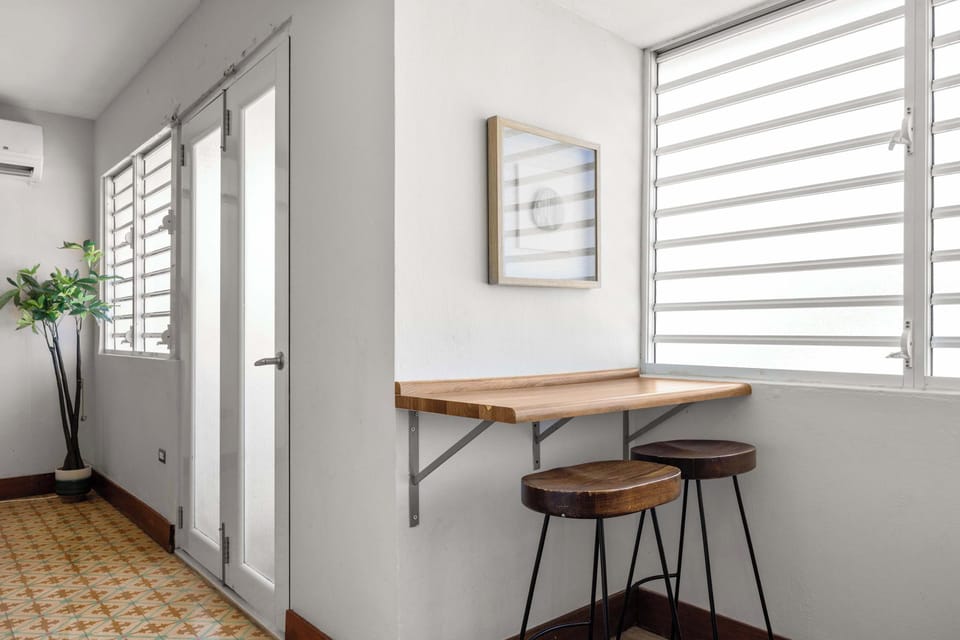 Cozy breakfast bar, start your day