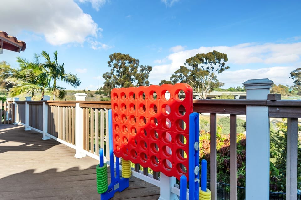 A giant Connect 4 game for more fun!