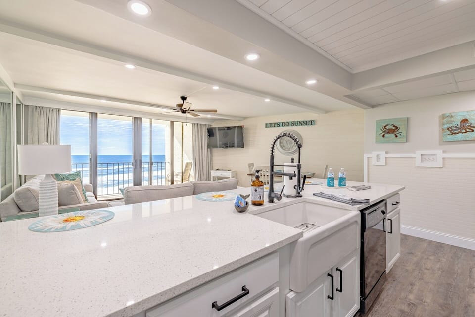 Kitchen bar