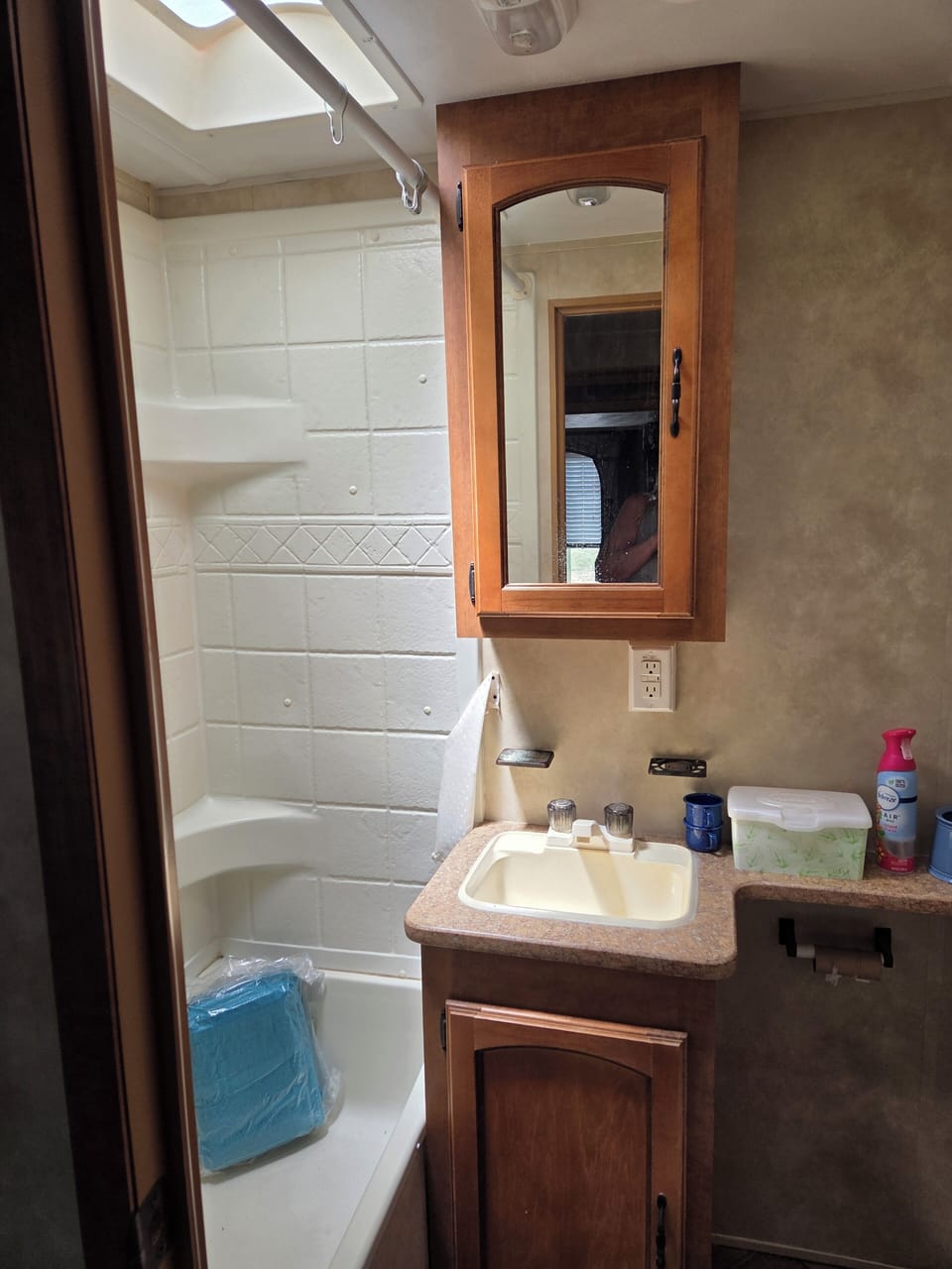 Family Mobile Home, Desert View | Bathroom