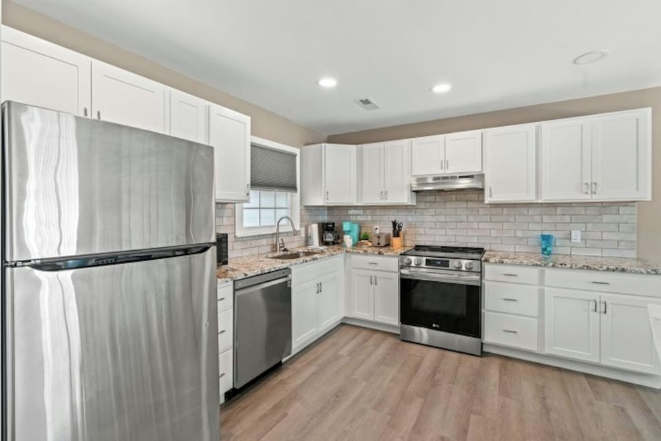 The chef in the family will absolutely love this fabulous updated kitchen.