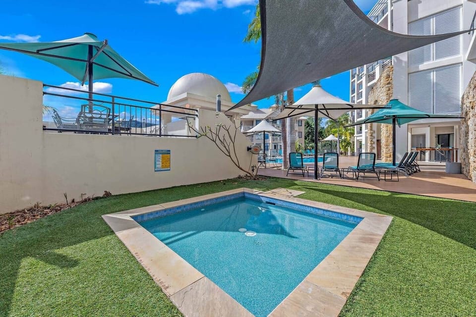 Children's wading pool