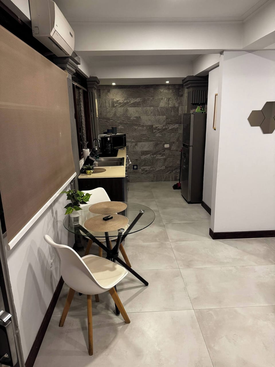 Studio, 1 Bedroom | Private kitchen