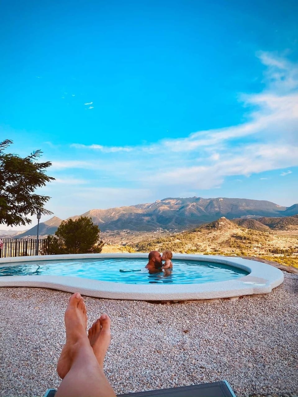 Outdoor spa tub