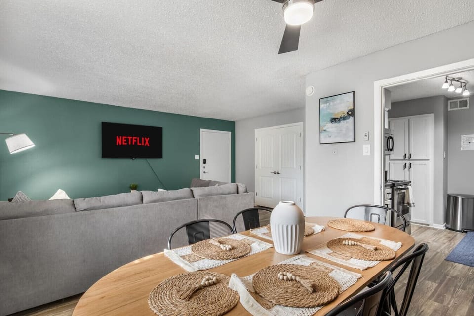 Bright and cozy dining space ideal for meals before heading to AT&T Stadium or enjoying a relaxed dinner after events. Perfect for couples, families, or small groups.