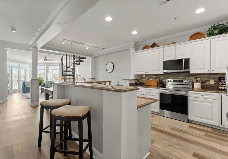 Fully stocked kitchen to prep all your group meals.