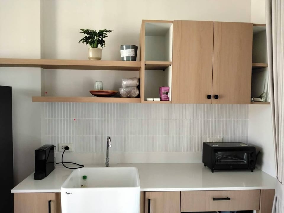 Shared fridge, shared microwave