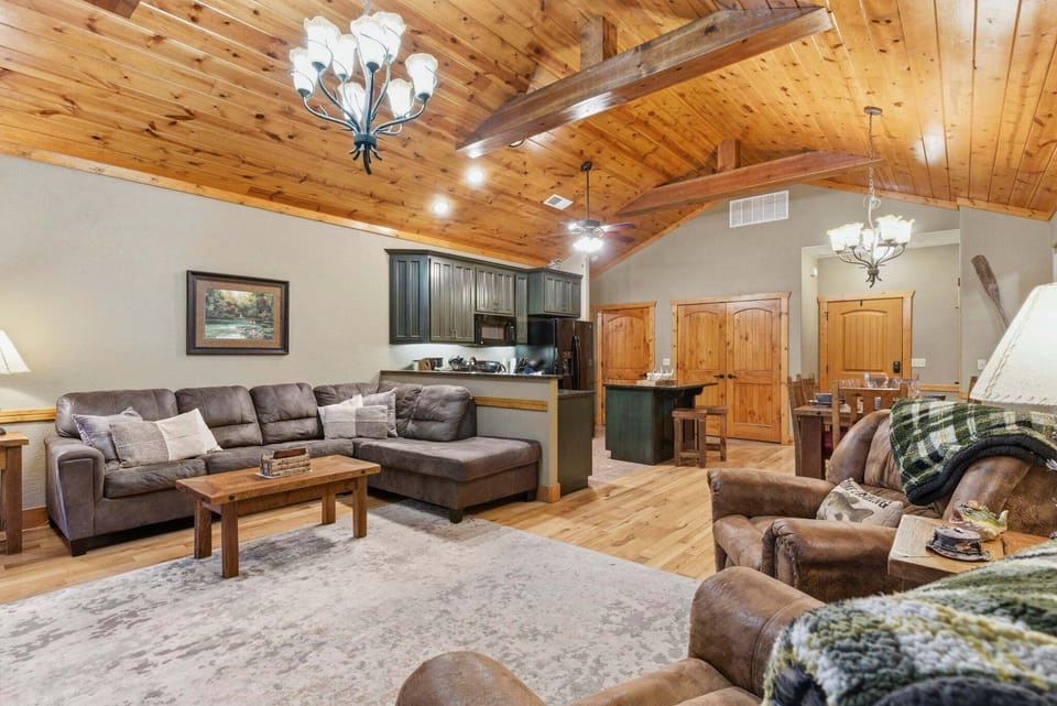 Living Area with Cable TV,Seasonal Fireplace, Screened Porch Access