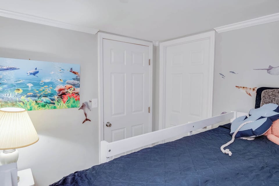 Let the kids play under the sea in the themed bunk room
