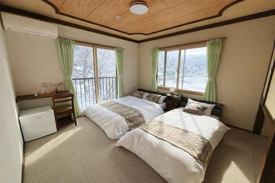 Classic Triple Room, Mountain View | Blackout drapes, free WiFi