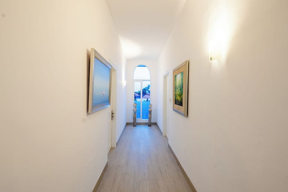 Deluxe Villa, Garden View | Interior
