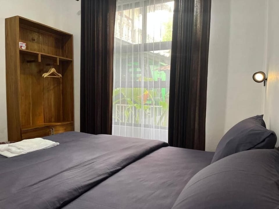 Standard Double Room | Desk, free WiFi, bed sheets