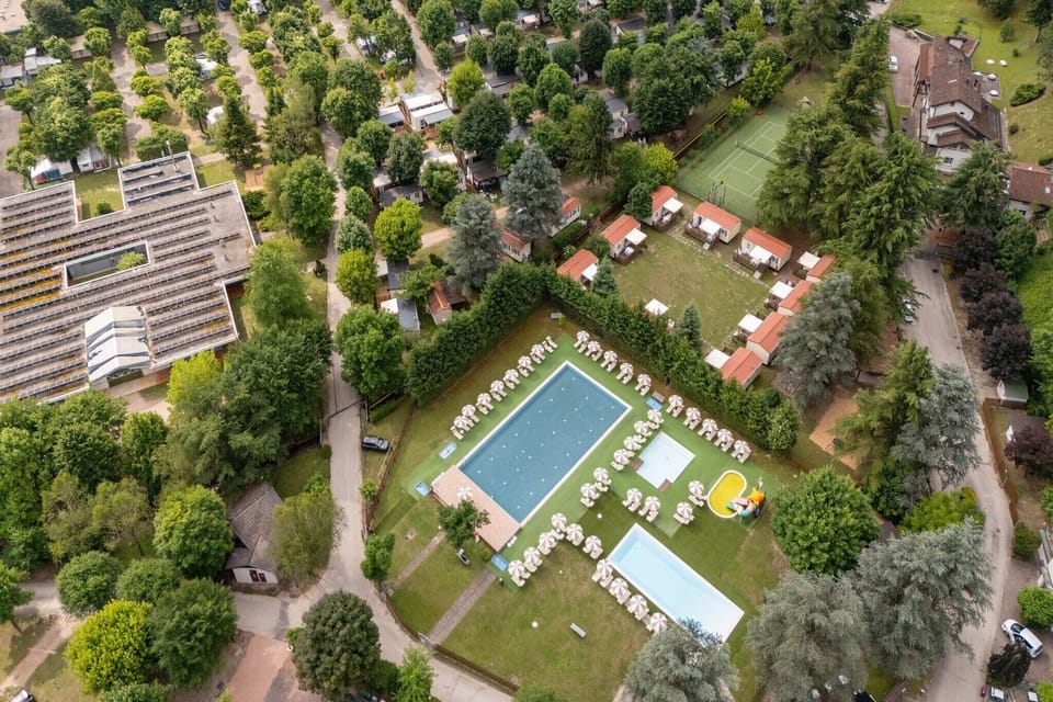 Holiday Home Swimming Pool