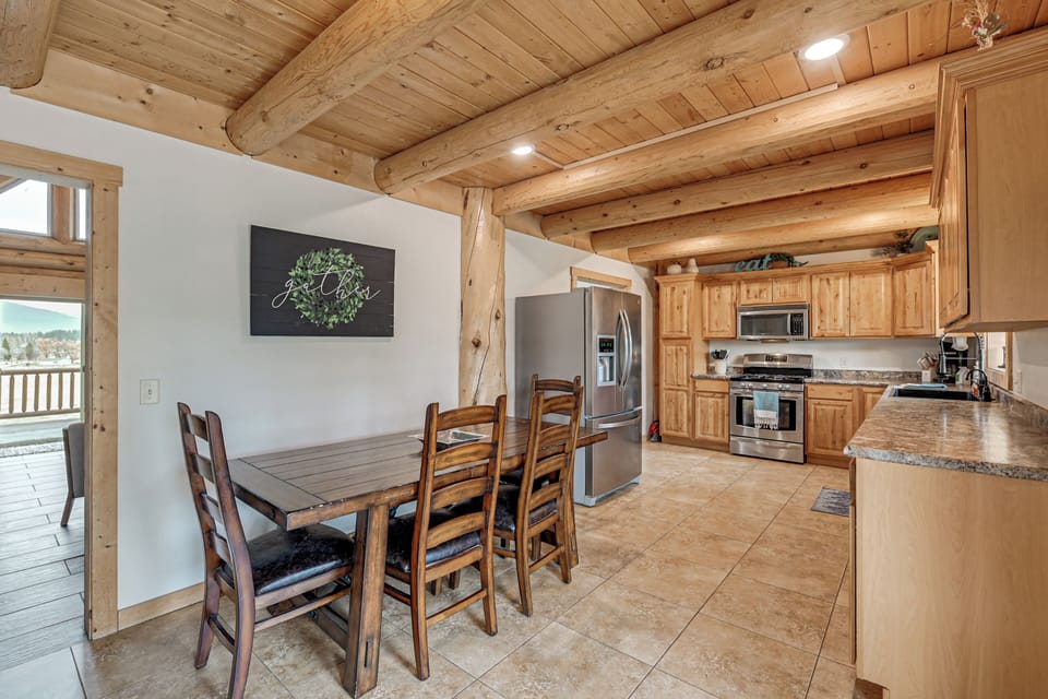 Kitchen | Dining Area