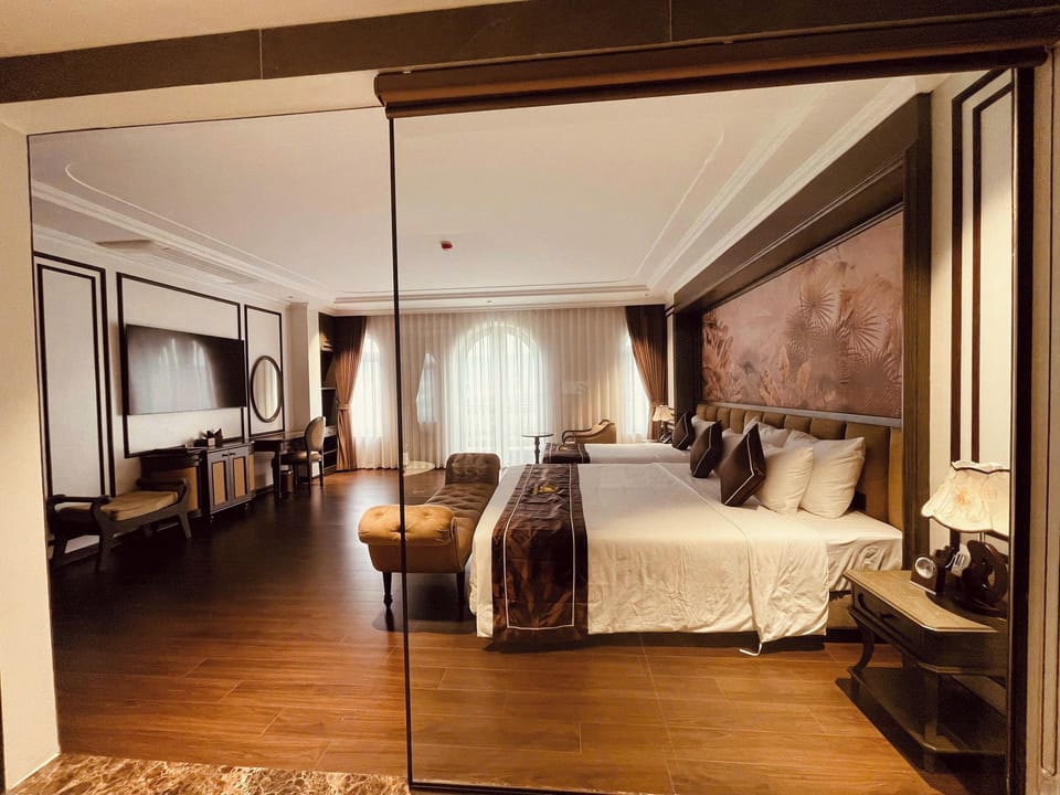 Family Room | Premium bedding, in-room safe, desk, laptop workspace