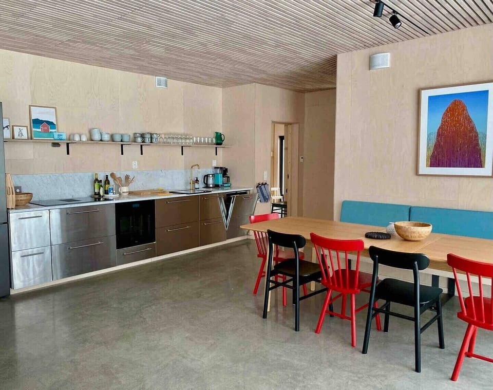 fully equipped kitchen and dining area