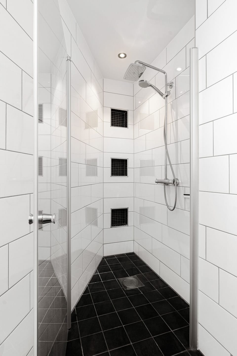 Premium rain shower