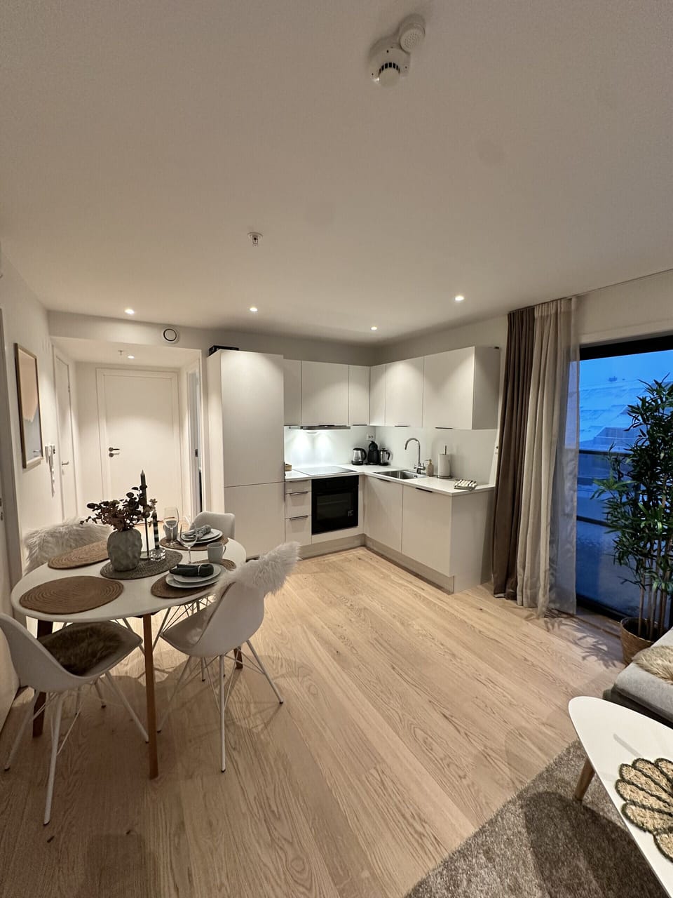 Kitchen and dining area