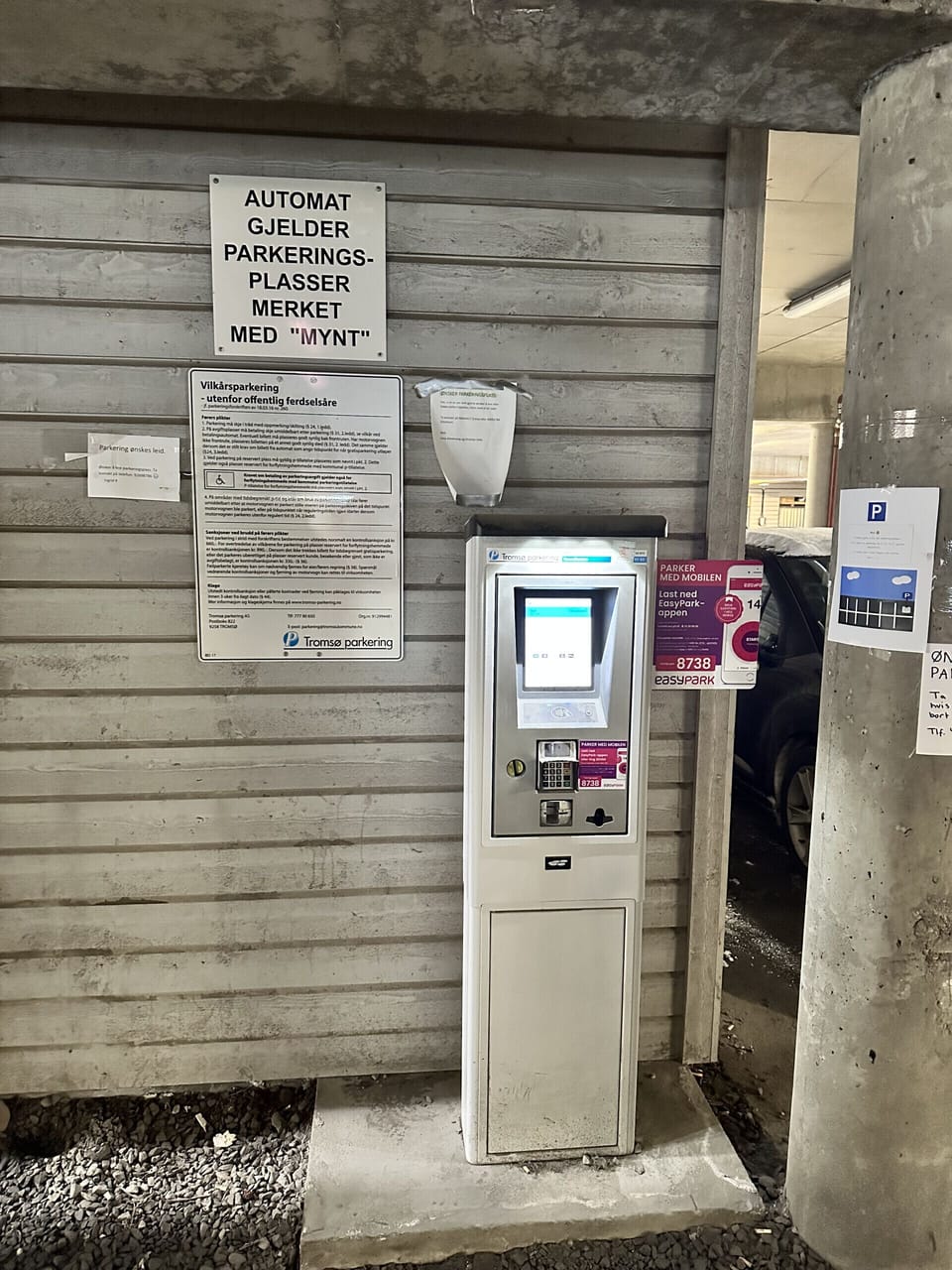 Paied parking in the garage, download the Easypark app