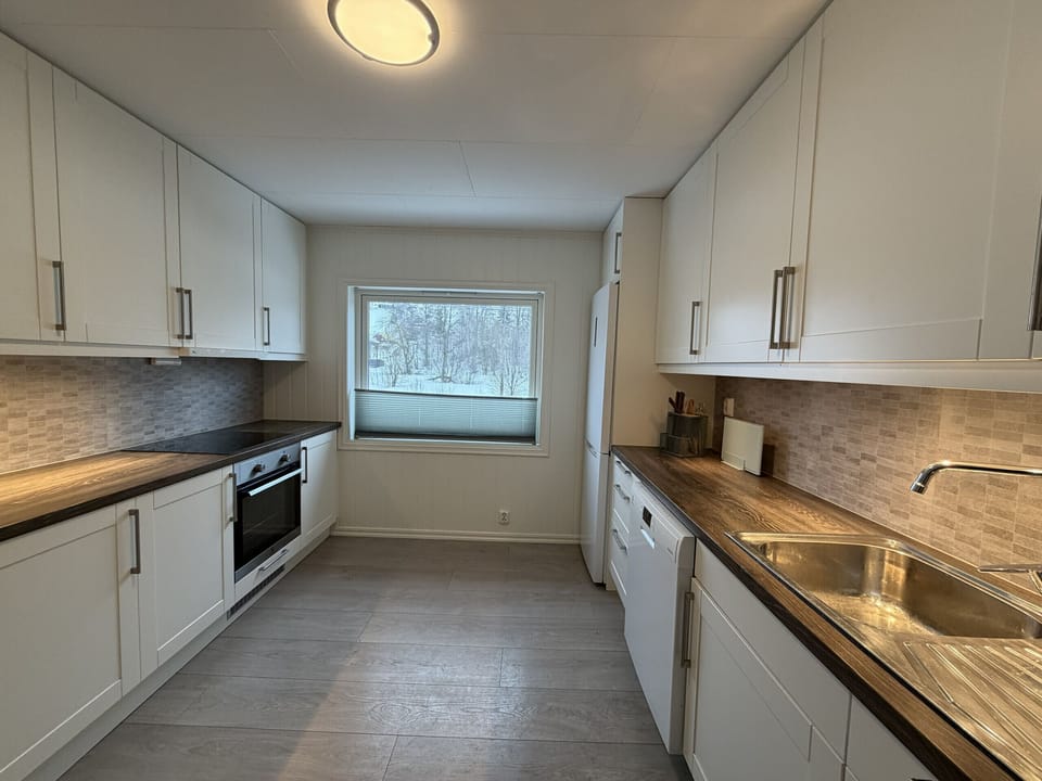 Spacious kitchen