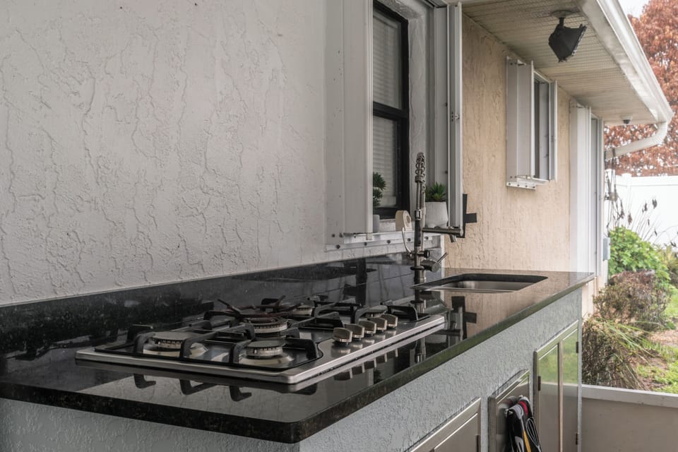 House, 3 Bedrooms, Private Pool, Garden View | Private kitchen