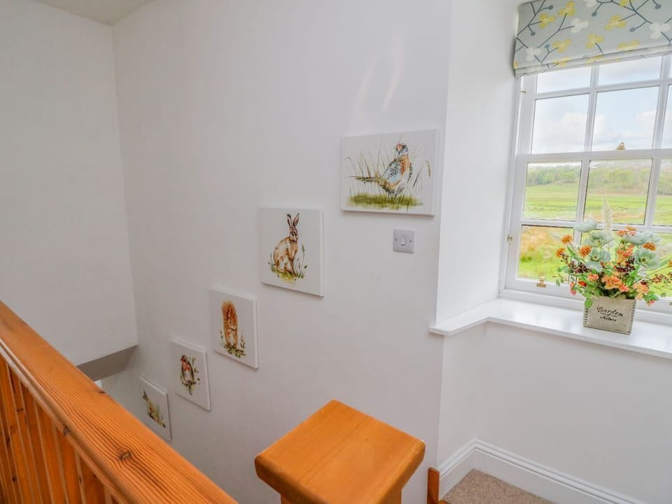Seaview-Barsloisnach Cottage