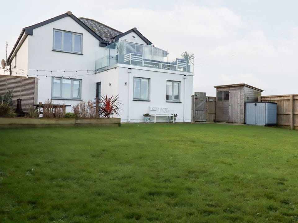 Sea View House