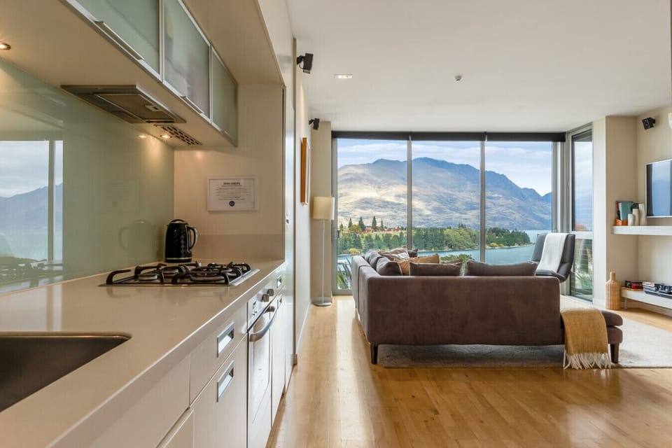Fully equipped kitchen overlooking Lake Wakatipu and the mountains